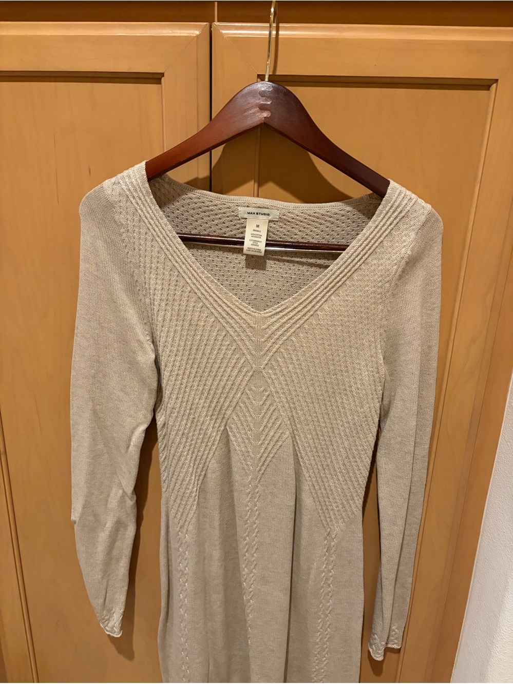 Max Studio Light Beige V-Neck Knit Sweater Dress